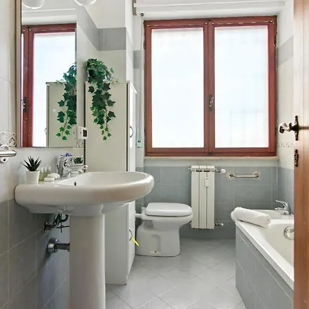 Landi 3 - 2 Con Balcone, Ascensore E Parcheggio * بيزا