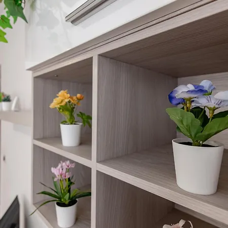 Landi 3 - 2 Con Balcone, Ascensore E Parcheggio *